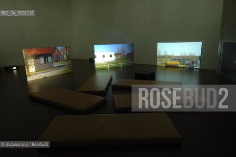 VENICE 04//6/07 - THE 52sd VENICE ART EXPOSITION : THE NETHERLANDS - Citizens and Subjects BY THE ARTIST.Aernout Mik   @ Graziano Arici/Rosebud2 ARTE ARTISTI BIENNALE