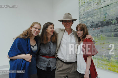 VENICE 04//6/07 - THE 52sd VENICE ART EXPOSITION : THINK WITH THE SENSES, FEEL WITH THE MIND : ROBERT STOR, DIRECTOR OF THE VENICE ART BIENNALE WITH HIS FAMILY  @ Graziano Arici/Rosebud2 ARTE ARTISTI BIENNALE