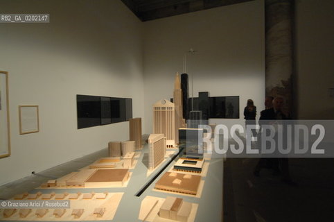 VENICE 04//6/07 - THE 52sd VENICE ART EXPOSITION : THINK WITH THE SENSES, FEEL WITH THE MIND - CORDERIE DELLARSENALE - CHARLES GAINESS INSTALLATION    @ Graziano Arici/Rosebud2 ARTE ARTISTI BIENNALE