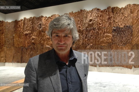 VENICE 04//6/07 - THE 52sd VENICE ART EXPOSITION : THINK WITH THE SENSES, FEEL WITH THE MIND - ARSENALE - THE ITALIAN PAVILLON - THE ARTIST GIUSEPPE PENONE    @ Graziano Arici/Rosebud2 ARTE ARTISTI BIENNALE