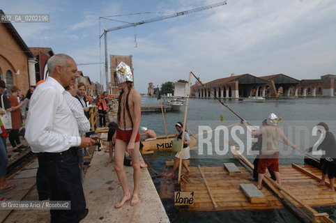 VENICE 04//6/07 - THE 52sd VENICE ART EXPOSITION : THE HAMSTERWHEEL EXPOSITION -    @ Graziano Arici/Rosebud2 ARTE ARTISTI BIENNALE BARCA