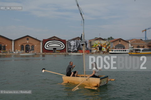 VENEZIA 07//6/07 - WALLS : INSTALLAZIONE ALLARSENALE DEGLI ARTISTI DAIM, JR E 108 DURING THE 52SD VENICE ART EXPOSITION @ Graziano Arici/Rosebud2 ARTE ARTISTI BIENNALE