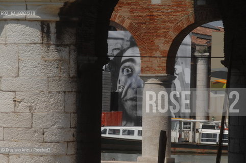 VENICE 10/6/07 - THE 52sd VENICE ART EXPOSITION : THINK WITH THE SENSES, FEEL WITH THE MIND - ARSENALE    @ Graziano Arici/Rosebud2 ARTE ARTISTI BIENNALE