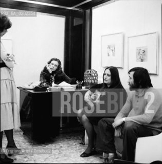 VENEZIA 1975 CANZONIERE POPOLARE VENETO © ARCHIVIO Graziano Arici/Rosebud2  MUSICA POPOLARE CANZONIERE LUISA RONCHINI ALBERTO DAMICO EMANUELA MAGRO QUADRI LUISA RONCHINI