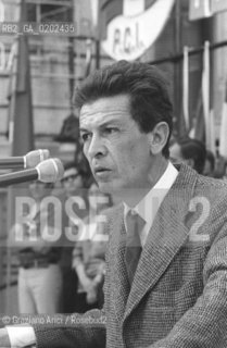 MESTRE 1975 ENRICO BERLINGUER A MESTRE © ARCHIVIO Graziano Arici/Rosebud2  POLITICA POLITICO ENRICO BERLINGUER PIAZZA FERRETTO MESTRE MANIFESTAZIONE PCI LIBERAZIONE