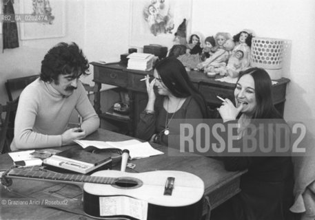 VENEZIA 1975 CANZONIERE POPOLARE VENETO © ARCHIVIO Graziano Arici/Rosebud2  MUSICA POPOLARE EMANUELA MAGRO ALBERTO DAMICO LUISA RONCHINI CANZONIERE POPOLARE VENETO FONIT CETRA DISCO