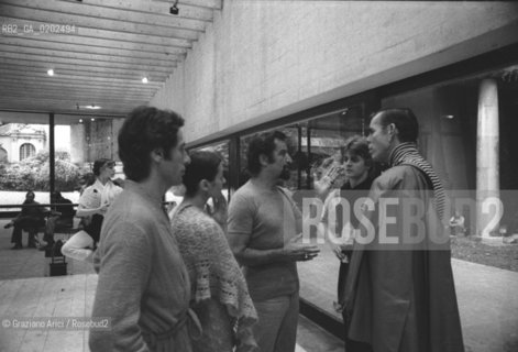 VENEZIA 1975 ACCADEMIA DI DANZA PROVE BALLETTI MAURICE BEJART CARLA FRACCI MIKHAIL BARYSHNIKOV © ARCHIVIO Graziano Arici/Rosebud2  COREOGRAFO MAURICE BEJART BALLERINA CARLA FRACCI  BALLERINO MIKHAIL BARYSHNIKOV PROVE BALLETTO INCONTRO A QUATTRO