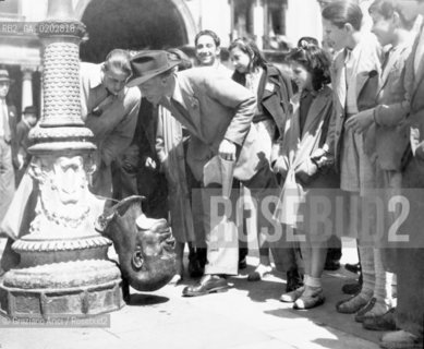 VENEZIA 1976 MOSTRA ARCHIVIO SULLA RESISTENZA PARTIGIANA © ARCHIVIO Graziano Arici/Rosebud2  MOSTRA ARCHIVIO RESISTENZA PARTIGIANI TESTA MUSSOLINI