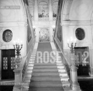 VENEZIA 1976 PALAZZO GRASSI INTERNI © ARCHIVIO Graziano Arici/Rosebud2  PALAZZO GRASSI INTERNI PARTICOLARE SCALINATA E AFFRESCHI