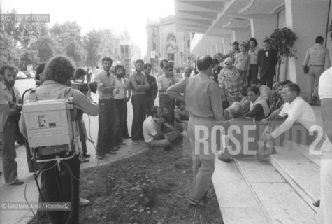 VENEZIA 1976 CONFERENZA STAMPA DEL CONVEGNO CINEMA BIENNALE © ARCHIVIO Graziano Arici/Rosebud2  XXXVII BIENNALE CINEMA RASSEGNA SEGNALAZIONE SINDACATO CRITICI CINEMATOGRAFICI ITALIANI LIDO PALAZZO DEL CINEMA CONFERENZA STAMPA ESTERNO