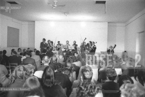 VENEZIA 1978 RICCARDO ABBADO ©ARCHIVIO Graziano Arici/Rosebud2 ORHESTRA DA CAMERA VENEZIA DIRETTORE ORCHESTRA RICCARDO ABBADO