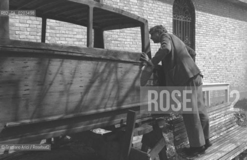 VENEZIA 1979 FRANCO BASAGLIA © ARCHIVIO Graziano Arici/Rosebud2  PSICHIATRA FRANCO BASAGLIA  OSPEDALE PSICHIATRICO MANICOMI BARCA ROTTA