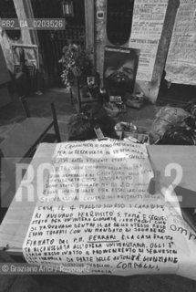 VENEZIA 1979 SFRATTO CASA DELLO STUDENTE  © ARCHIVIO Graziano Arici/Rosebud2  SFRATTO STUDENTI AUTONOMI  CAMPO SAN TOMA  CARTELLONE DI PROTESTA