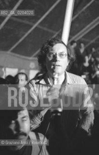 TRIESTE 1977 PRIMO PIANO PSICHIATRA © ARCHIVIO Graziano Arici/Rosebud2  RESEAU PSICHIATRI INCONTRO PSICHIATRIA FRANCO BASAGLIA PAZIENTI OSPEDALE PSICHIATRICO