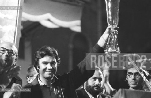 VENEZIA 1977 PRIMO PIANO GONZALES © ARCHIVIO Graziano Arici/Rosebud2  DIBATTITO POLITICO GONZALES PSOE POLITICA BETTINO CRAXI