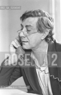 PARIGI 1977 FRANCO BASAGLIA © ARCHIVIO Graziano Arici/Rosebud2  CONFERENZA PARIGI PSICHIATRA FRANCO BASAGLIA CENTRE JEAN WIER OSPEDALE PSICHIATRICO TRIESTE
