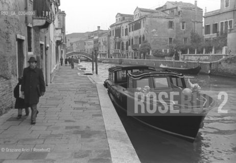 VENEZIA 1978 BARCA © ARCHIVIO Graziano Arici/Rosebud2  FONDAMENTA DELLA MISERICORDIA BARCA DECORAZIONI LEONI
