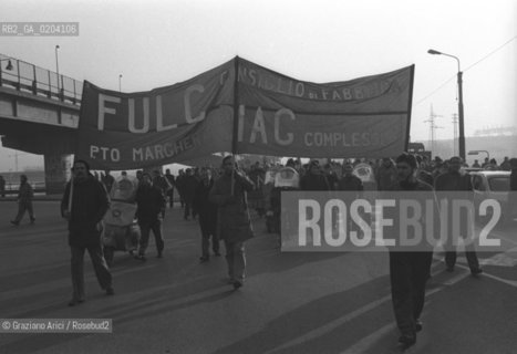 MARGHERA 1978 SCIOPERO MONTEDISON © ARCHIVIO Graziano Arici/Rosebud2  SCIOPERO OPERAI FABBRICA MONTEDISON MARGHER MANIFESTAZIONE