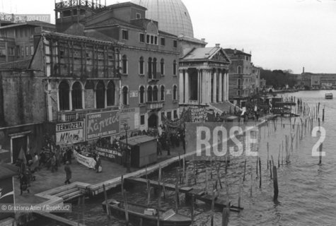 VENEZIA 1978 MANIFESTAZIONE PCI DONNE © ARCHIVIO Graziano Arici/Rosebud2  MANIFESTAZIONE DI PROTESTA FEMMINISTE PARTITO COMUNISTA ITALIANO EMANCIPAZIONE DONNE CORTEO