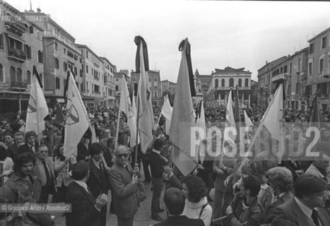 VENEZIA 1978 MANIFESTAZIONE PER LUCCISIONE DI ALDO MORO © ARCHIVIO Graziano Arici/Rosebud2  MANIFESTAZIONE PCI UCCISIONE MORTE ALDO MORO VENEZIA