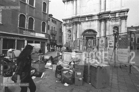 VENEZIA 1979 SFRATTO CASA DELLO STUDENTE  © ARCHIVIO Graziano Arici/Rosebud2  SFRATTO STUDENTI AUTONOMI  CAMPO SAN TOMA SCATOLONI