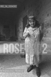 REGGIO EMILIA 1979 PAZIENTE DELLOSPEDALE PSICHIATRICO © ARCHIVIO Graziano Arici/Rosebud2  OSPEDALE PSICHIATRICO PROVINCIALE REGGIO EMILIA PAZIENTI