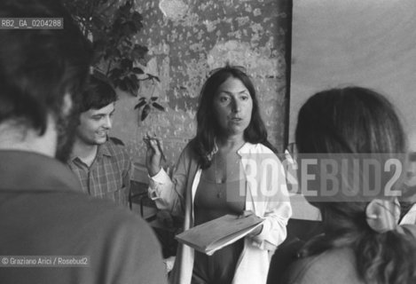 VENEZIA 1979 WORKS SHOPS CON LA FOTOGRAFA BARBARA BORDNICK © ARCHIVIO Graziano Arici/Rosebud2  LABORATORIO DI LAVORO MOSTRA VENEZIA 79 LA FOTOGRAFIA WORKS SHOPS