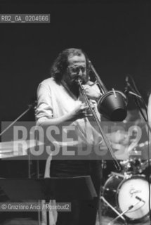 MESTRE 1980 MANIFESTAZIONE MESTRE JAZZ 80 JAZZISTA GIANCARLO SCHIAFFINI   © ARCHIVIO Graziano Arici/Rosebud2  MUSICA ELINGTONIANA