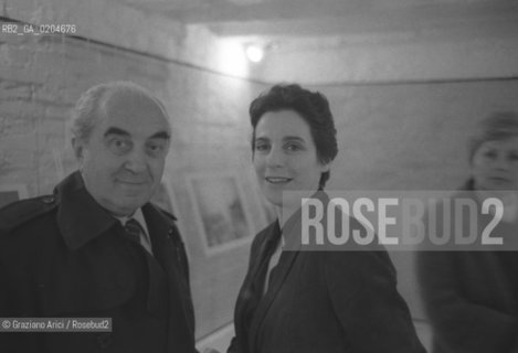 VENEZIA 1980 PRIMI PIANI DEI GALLERISTI NINI CAMUFFO E DI JIVA KRAUS © ARCHIVIO Graziano Arici/Rosebud2  MOSTRA GALLERIA