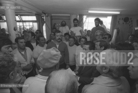 VENEZIA 1980 COMIZIO BERLINGUER ALLA GIUDECCA © ARCHIVIO Graziano Arici/Rosebud2  POLITICA ENRICO BERLINGUER FOLLA