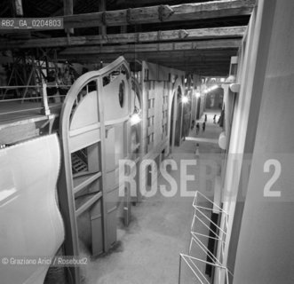 VENEZIA 1980 INAUGURAZIONE CORDERIE PER LA 39ESIMA BIENNALE ARCHITETTURA © ARCHIVIO Graziano Arici/Rosebud2  COSTRUZIONE STRADA NOVISSIMA ARSENALE VERNICE VEDUTA DALLALTO