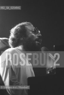 MESTRE 1980 CANTANTE ANTONELLO VENDITTI © ARCHIVIO Graziano Arici/Rosebud2  COMUNE MESTRE MUSICA PIAZZA FERRETTO