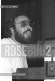 MESTRE 1980 CANTANTE ANTONELLO VENDITTI © ARCHIVIO Graziano Arici/Rosebud2  COMUNE MESTRE MUSICA PIAZZA FERRETTO