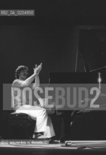 VENEZIA 1980 CHICK COREA  © ARCHIVIO Graziano Arici/Rosebud2  PIAZZA FERRETTO COMUNE MUSICA PIANISTA TECLADISTA JAZZ CHICK COREA ARMANDO ANTHONY