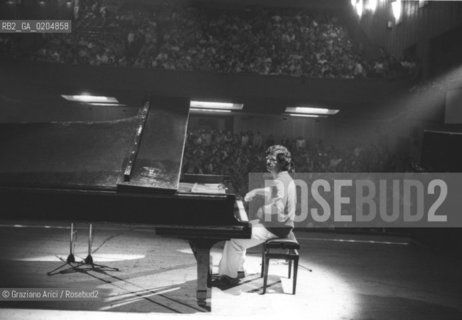 VENEZIA 1980 CHICK COREA  © ARCHIVIO Graziano Arici/Rosebud2  PIAZZA FERRETTO COMUNE MUSICA PIANISTA TECLADISTA JAZZ CHICK COREA ARMANDO ANTHONY