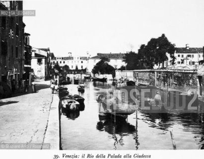 VENEZIA 1980 RIO DELLA PALADA ALLA GIUDECCA © ARCHIVIO Graziano Arici/Rosebud2  FOTOGRAFIE VENEZIA 1800
