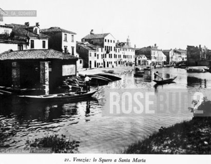 VENEZIA 1980 LO SQUERO A SANTA MARTA © ARCHIVIO Graziano Arici/Rosebud2  FOTOGRAFIE VENEZIA 1800