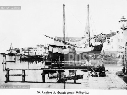 VENEZIA 1980  CANTIERE SANT ANTONIO PRESSO PELLESTRINA © ARCHIVIO Graziano Arici/Rosebud2  FOTOGRAFIE VENEZIA 1800