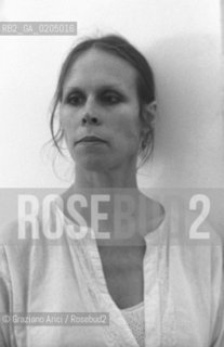 VENEZIA 1981 STAGE DI DANZA CON LA DANZATRICE COREOGRAFA CAROLYN CARSON © ARCHIVIO Graziano Arici/Rosebud2  BIENNALE DANZA 81 STAGE CANTIERI NAVALI