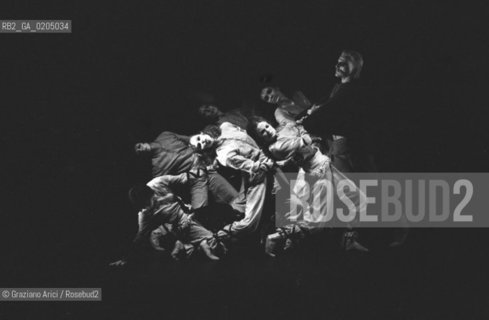 VENEZIA 1981 BALLETTO ALPHABET OF REVELATIONS © ARCHIVIO Graziano Arici/Rosebud2  BALLERINO COREOGRAFO JORMA UOTINEN SPETTACOLO PIAZZA SAN MARCO BIENNALE DANZA 81