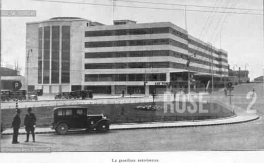 VENEZIA 1982 LA GRANDIOSA AUTORIMESSA © ARCHIVIO Graziano Arici/Rosebud2  ARCHIVIO STORICO PIAZZALE ROMA FASCISMO