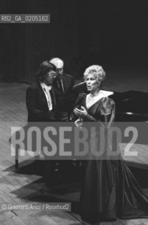 VENEIA 1982 CANTANTE GUNDULA JANOWITZ  © ARCHIVIO Graziano Arici/Rosebud2  MUSICA PIANISTI TEATRO LA FENICE