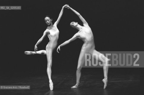 VENEZIA 1982 BALLETTO LIGHT © ARCHIVIO Graziano Arici/Rosebud2  COREOGRAFO MAURICE BEJART SPETTACOLO BALLETTO LIGHT TEATRO LA FENICE