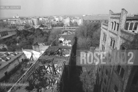 VENEZIA 1984 VEDUTA DALLALTO MULINO STUCKY © ARCHIVIO Graziano Arici/Rosebud2   ARCHEOLOGIA INDUSTRIALE MULINO STUCKY PRE-INCENDIO GIUDECCA