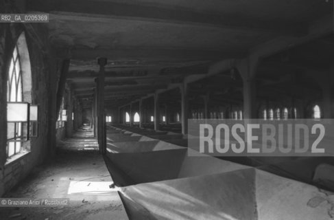 VENEZIA 1984 INTERNI MULINO STUCKY © ARCHIVIO Graziano Arici/Rosebud2   ARCHEOLOGIA INDUSTRIALE MULINO STUCKY PRE-INCENDIO GIUDECCA
