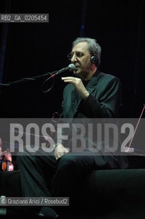 VENICE 5/07/07 - CONCERTO OF THE COMPOSER AND SINGER FRANCO BATTIATO IN ST. MARKS SQUARE ©Graziano Arici/Rosebud2 CANTANTE MUSICA POP ROCK