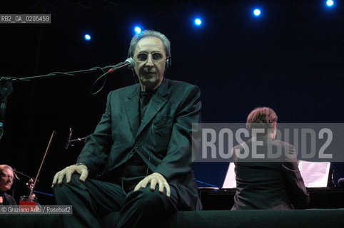 VENICE 5/07/07 - CONCERTO OF THE COMPOSER AND SINGER FRANCO BATTIATO IN ST. MARKS SQUARE ©Graziano Arici/Rosebud2 CANTANTE MUSICA POP ROCK