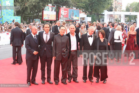 28_08_2007 - VENICE - 64TH FILM FESTIVAL - RED CARPET - JURY VENEZIA 64  ©Graziano Arici/Rosebud2