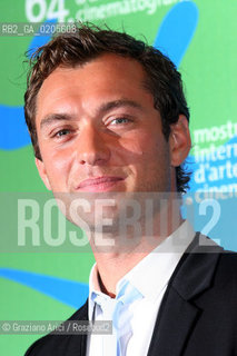 30_08_2007 - VENICE - 64TH FILM FESTIVAL - FILM FILM SLEUTH - THE ACTOR AND PRODUCER JUDE LAW  ©Graziano Arici/Rosebud2