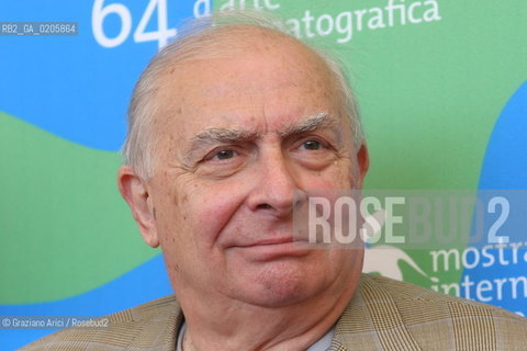 02_09_2007 - VENICE - 64TH FILM FESTIVAL - FILM LA FILLE COUPEE EN DEUX - THE DIRECTOR CLAUDE CHABROL ©Graziano Arici/Rosebud2